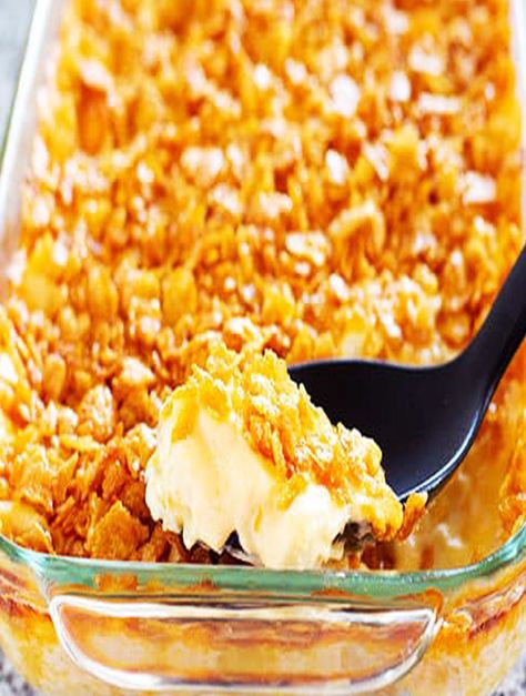 Small Batch Funeral Potatoes is cheesy potato casserole with corn-flake topping, potluck potatoes or party potatoes, scaled to earn a fantastic side-dish. Potluck Potatoes, Cinnamon Bananas, Creamy Cheesy Potatoes, Coconut Curry Chicken Recipes, Party Potatoes, Us 2019, Corn Flake, Caesar Chicken, Toast Pizza