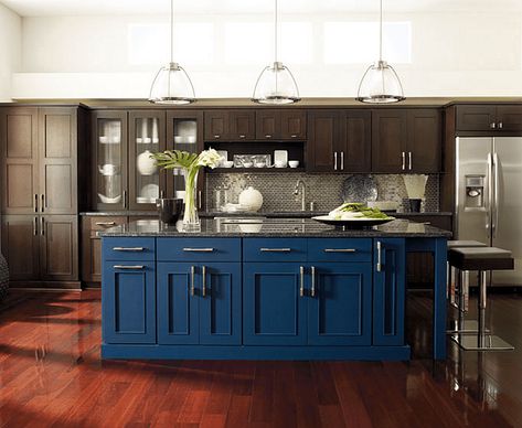 Learn the easy do's and don'ts of decorating with blue. Decorate with confidence with these super easy decorating tips. Dark Blue Kitchen Cabinets, Omega Cabinetry, Dark Blue Kitchens, Blue Kitchen Designs, Blue Kitchen Island, Blue Kitchen Cabinets, Dark Wood Cabinets, Kitchen Island With Seating, Blue Cabinets