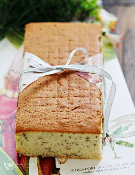 Banana Sponge Cake, Kek Lapis, Delicious Clean Eating, Banana Cake Recipe, Sponge Cake Recipes, Salty Cake, Chiffon Cake, Banana Recipes, Banana Cake