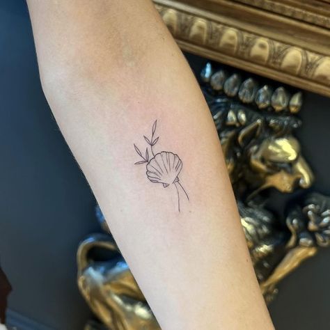 Sand Piper Tattoo, Camino Tattoo Santiago, Small Tattoo On Forearm, Camino Tattoos, Camino Tattoo, Beach Inspired Tattoos, Small Symbol Tattoos, Pearl Tattoo, Shell Tattoo