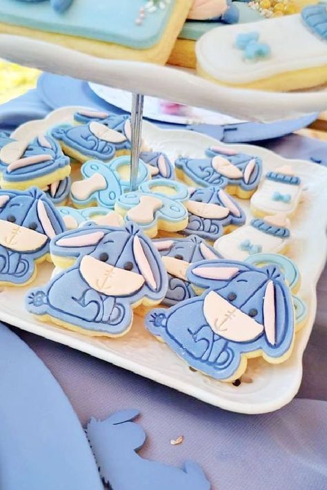 Eeyore Party Decorations, Eeyore Party Ideas, Eeyore Decorations, Eeyore Baby Shower Ideas, Pooh Cookies, Pooh Bebe, Baby Shower Party Planning, Baby Gender Reveal Party Decorations, Baby Shower Party Themes