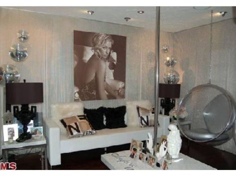 Find this home on Realtor.com  #celebrity #home #Paris #Hilton Paris Hilton House, Glam Living Room, Luxury Rentals, Barbie Dream House, Celebrity Houses, Paris Hilton, My New Room, Luxury House, Renting A House