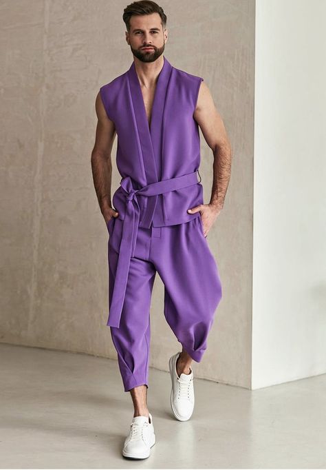 Unique Fashion Men, Fun Mens Fashion, Men Purple Outfit, Mens Jumpsuit Fashion, Sleeveless Kimono, High Fashion Men, Cool Outfit, Queer Fashion, Mens Casual Dress Outfits