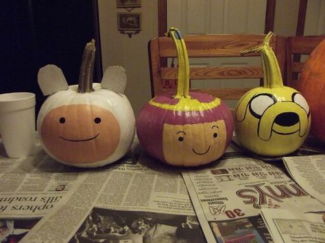 Adventure Time Pumpkin Painting, Adventure Time Pumpkin, Jake From Adventure Time, Finn And Princess Bubblegum, Adventure Time Birthday Party, Alice Halloween, Story Book Pumpkin, Halloween Beer, Origin Of Halloween