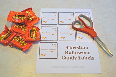 Print Out These Free Christian Halloween Candy Labels! Christian Treat Bag Ideas, Jesus Halloween Treats, Christian Halloween Tags For Treat Bags, Christian Halloween Treats, Church Visitor Gifts, Halloween Candy Crafts, Candy Notes, Church Halloween, Candy Toppers