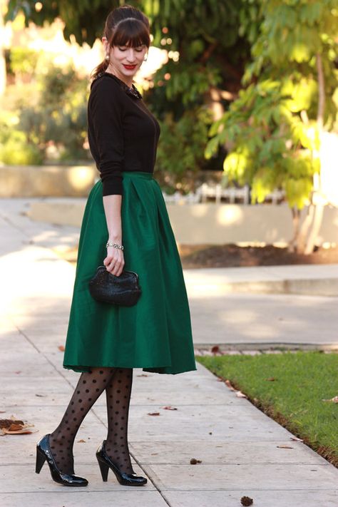 Skirt Green Outfit, Skirt And Tights Outfit, Classy Skirt Outfits, Green Fit And Flare Dress, Polka Dots Skirt, Skirt And Tights, Classy Skirts, Dressy Attire, Dressy Skirts