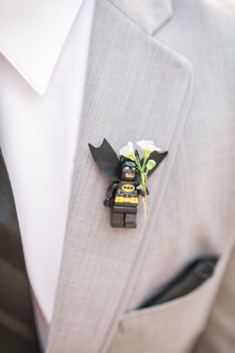 Lego Boutonniere, Batman Wedding, Button Holes Wedding, Groom Looks, Future Wedding Plans, Cute Wedding Ideas, Lego Batman, Boutonniere, Unique Wedding