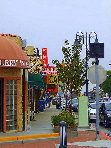 Tehachapi main street. Tehachapi California, Silver Market, Kern County, Small Town America, Places In California, Usa Travel Destinations, California Dreamin', California Adventure, Look Here