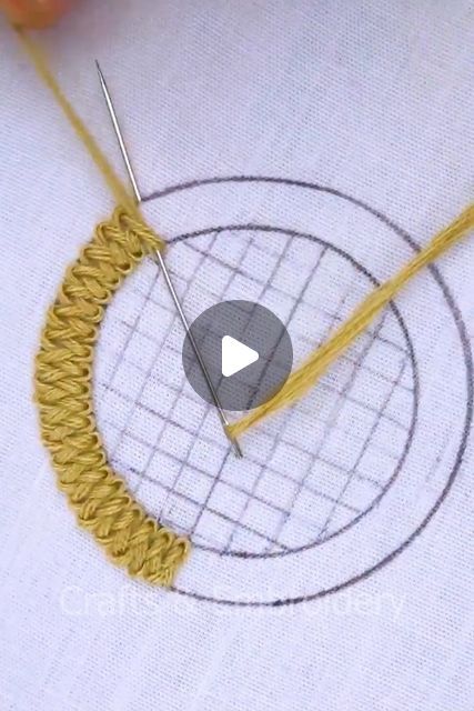 Embroidery Crafts, Embroidery Lessons, Textile Art Embroidery, Hand Embroidery Videos, Embroidered Quilts, Hand Embroidery Tutorial, Embroidery Tutorial, Needlepoint Stitches, Embroidery Stitches Tutorial