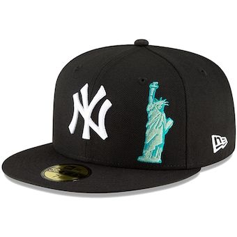 New York Yankees New York, Yankees Collection, Yankees New York Gear | www.lids.com Cool Hats For Men, Best Sandals For Men, Yankee Hat, Custom Fitted Hats, Swag Hats, New York Yankee Hat, New York Yankees Logo, Mode Swag, Yankees Cap