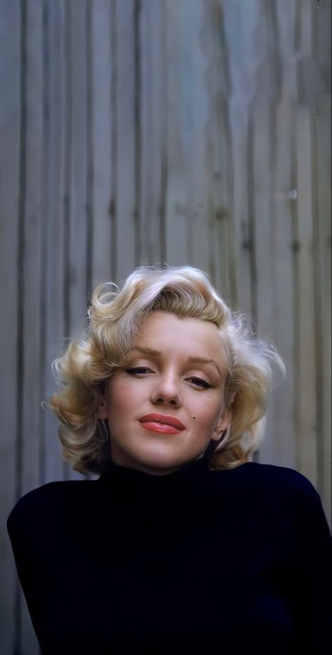 Marlyne Monro Wallpapers Iphone, Maralin Munro, Marilyn Monroe Wallpaper Aesthetic, Marilyn Monroe Iconic, Marilyn Monroe Wallpaper, Marilyn Monroe Photography, Marilyn Monroe Portrait, Marilyn Monroe Fashion, Marilyn Monroe Photos