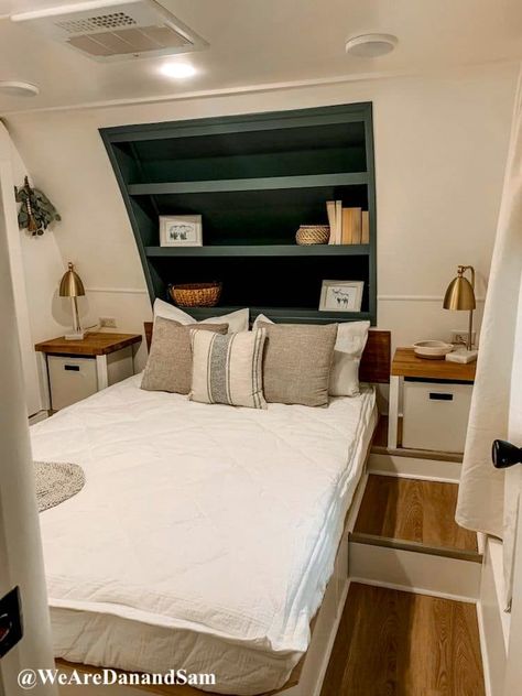 19 Headboard Ideas for Your RV Bedroom Remodel Cozy Rv Bed, Camper Master Bed Remodel, Rv Headboard Ideas, Rv Headboard, Rv Bunk Beds Ideas, Rv Bedroom Remodel, Trailer Bedroom, Decorations Above Bed, Rv Remodeling