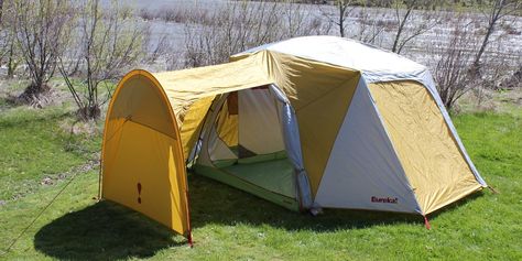 The new for 2018 Eureka! Boondocker Hotel 6 Person Tent is versatile, robust and roomy. It's tall, has great ventilation and it boasts a massive gear garage. At about 20 pounds, it's surprisingly lightweight and makes a great car camping tent. The rain fly provides excellent coverage, too. Gear Garage, Zelt Camping, Car Tent Camping, 6 Person Tent, Auto Camping, Camping In The Rain, Best Tents For Camping, Camping Gadgets, Tent Campers