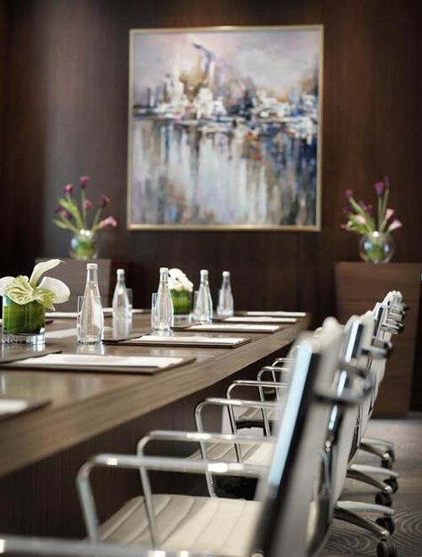 Meeting Room Design, Meeting Room Table, Corporate Events Decoration, Corporate Event Design, Hotel Meeting, Office Meeting Room, Wood Interior Design, Business Party, Conference Design