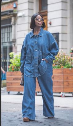 Winter Fit Black Women, Denim On Denim Outfits For Women, Women Denim Outfits, Halloween Outfits College, Denim Fall Outfits, Denim Outfit Black Women, Vacation Outfits Baddie, College Going Out Outfits, Duo Costume Ideas