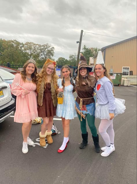 Trio Halloween Costume Ideas For Work, Halloween Costumes 5 Friends, Group Halloween Costumes For 5, 5 Person Halloween Costume, Wizard Of Oz Group Costume, Halloween Costumes For 5, Group Costumes Ideas, 4 Person Halloween Costumes, Halloween Costume Ideas 2022