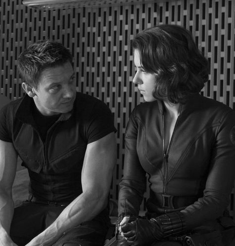 Marvel Black And White, Marvel Room, Marvel Wall Art, Marvel Wallpaper Hd, Marvel Coloring, Marvel Wall, Black And White Photo Wall, Avengers Cast, Black And White Picture Wall