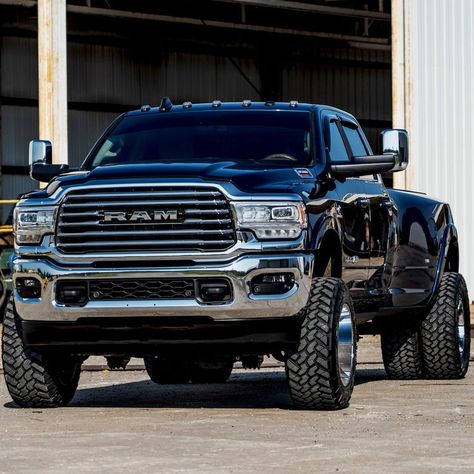 Ram Trucks Lifted, Trucks Lowered, Ram Cars, Dodge Ram Diesel, Dodge Diesel Trucks, Hilux Sw4, Country Trucks, Product Highlight, Cummins Trucks