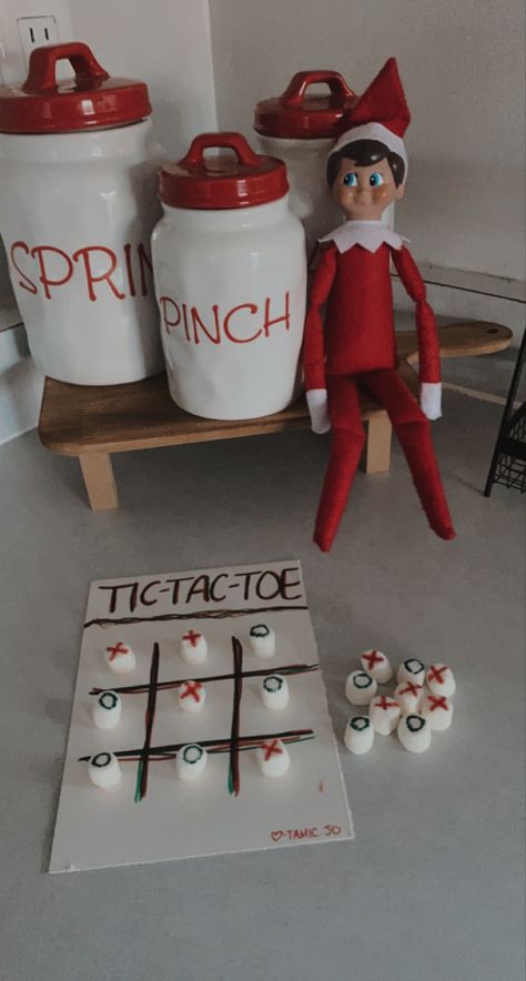 Mini Marshmallows Elf On The Shelf, Tic Tac Toe Elf On The Shelf, Elf On The Shelf Marshmallow Ideas Funny, Elf Marshmellow Ideas, Elf On The Shelf Ideas Mini Marshmallows, Elf On The Shelf And Marshmallows, Marshmallow Elf On Shelf, Elf Ideas With Marshmallows, Marshmallow Elf On The Shelf Ideas