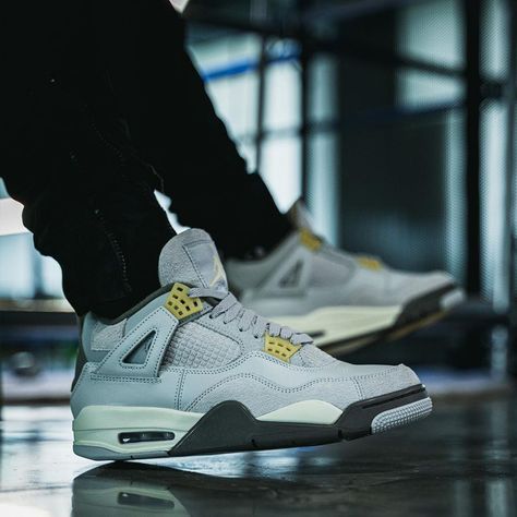 On-Foot Looks // Air Jordan 4 SE “Craft” Nike Air Jordan 4 Retro, Nike Air Jordan Shoes, Nike Air Jordan 4, Jordan Retro 4, Sneaker Lovers, Nike Sneaker, Air Jordan Retro, Nike Air Jordans, Sneaker Release