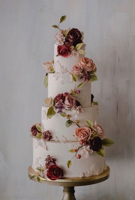 Most Beautiful Wedding Cakes, Wedding Cakes Rustic Vintage, Vintage Wedding Cake Topper, Wedding Cake Tops, Square Wedding Cakes, Traditional Wedding Cake, Floral Wedding Cake, Romantic Wedding Cake, Most Beautiful Wedding