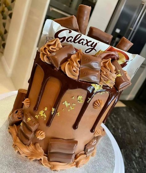 #chocolate #chocolatecake #cake #galaxychocolate Galaxy Chocolate Cake, 23 Cake, Girly Birthday Cakes, Chocolate Birthday Cake, Galaxy Chocolate, Chocolate Cake Designs, Cake Inspo, Birthday Cake Chocolate, Creative Birthday Cakes