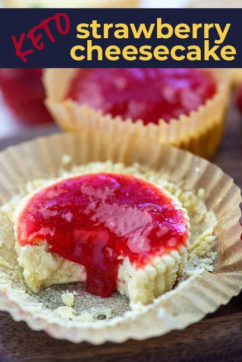 The EASIEST low carb cheesecake topped off with the BEST strawberry sauce! We're obsessed with this keto dessert. #lowcarb #keto #lchf Creamy Cheesecake Recipe, Strawberry Cheesecakes, Dessert Cheesecake, Spring Dessert, Mini Cheesecake Recipes, Low Carb Low Fat Recipes, Low Carb Cheesecake, Simple Dessert, Fruit Summer