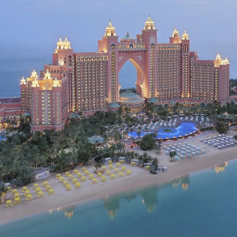 Palm Island Dubai, Atlantis The Palm, Greek Travel, Palm Island, Dubai Desert, Desert Safari, Most Luxurious Hotels, Dubai Hotel, Visit Dubai