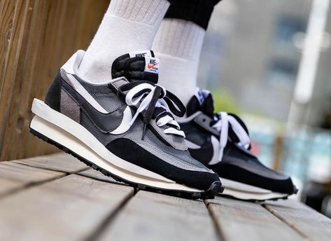 Sacai Nike LDWaffle Black Anthracite White BV0073-001 Release Date - SBD Air Jordans Outfit, Tactical Fashion, Cl Fashion, Nike Sneakers Outfit, Nike Runners, Nike Sacai, Nike Outfit, Jordan Outfit, 일본 패션