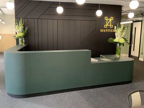 Rounded Reception Desk, Medical Reception Desk Design, Creative Reception Desk Design, Green Reception Desk, Medical Reception Desk, Reception Desk Ideas, Spa Reception Desk, Office Reception Area Design, Green Reception