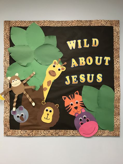 Daniel And The Lions Den Bulletin Board, Church Preschool Bulletin Boards, Sunday School Bulletin Boards For Kids, Nursery Bulletin Board Ideas, Christian Preschool Bulletin Board Ideas, Church Nursery Bulletin Board Ideas, Sunday School Door Ideas, Christian Preschool Bulletin Boards, Christian Preschool Door Ideas