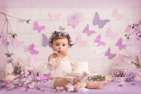 Butterfly First Birthday Photoshoot, Lavender First Birthday Party, First Birthday Girl Butterfly Theme, Butterflies Images, Butterfly 1st Birthday, Butterfly Birthday Party Decorations, Butterfly Themed Birthday Party, Butterfly Birthday Theme, Baby Birthday Photoshoot