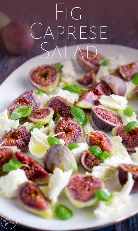 This Fig and Mozzarella salad is going to become your new favorite twist on a classic Caprese salad. This is a Fig Caprese! Yes we are talking figs with cheese. The ripe fresh figs replace the tomatoes, making this a fruity yet savory addition to your dinner table. What could be better than ripe figs, fresh mozzarella, good olive oil fragrant basil? A perfect lunch or light dinner. Fresh Mozzarella Appetizers, Figs With Cheese, Mozzarella Appetizers, Sprouts Recipes, Fig Salad, Vegetarian Main Course, Mozzarella Salad, Savory Salads, Fig Recipes