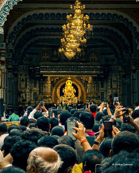 Entering Dagdusheth Ganpati Decoration was like entering a cave and gold looked like treasure. It felt as if l entered the cave I will be blessed with all the treasures of the world. As the crowd moved forward and I got closer and closer and entered the dome a tint of gold spilled the whole cave with its glow. Chandeliers added a rustic charm to it and all figures on the dome bath in gold. The face on top warned about the dangers still overshadowed by the glowing idol of knowledge. Prayed tol... Durgapur City, Dagdusheth Ganpati, Humayun Tomb Photography, Ajanta Ellora Cave Paintings, Dambulla Cave Temple, Ajanta And Ellora Caves, Ganpati Decoration, The Cave, Be Blessed