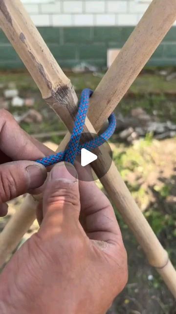 How To Tie Knots, Simpul Dasi, Camping Knots, Survival Knots, Knots Guide, Farming Techniques, Knots Diy, Seni Dan Kraf, Knots Tutorial