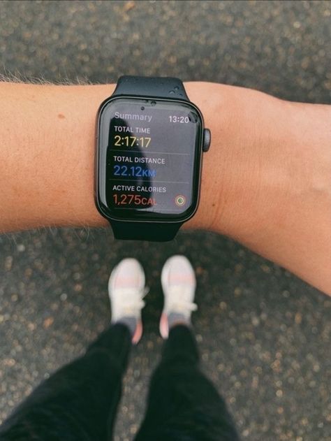 Apple Watch Fitness, Workout Pics, Running Headphones, Estilo Fitness, Marathon Training Plan, Running Inspiration, Sport Armband, Running Trainers, Healthy Girl