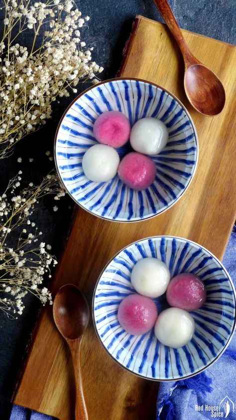 Tang Yuan, Chinese glutinous rice balls (汤圆) | Red House Spice Tang Yuan Recipe, Honolulu Food, Chinese New Year Desserts, Glutinous Rice Balls, Tang Yuan, Dessert Soup, New Year's Desserts, Chinese Dumplings, Chinese Dessert