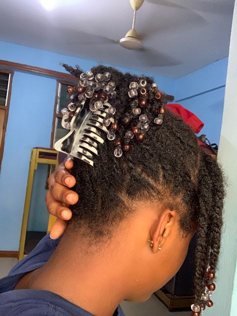 Mini twist with beads. Claw clip hairstyle Short Mini Twist With Beads, Natural Hair Twist With Beads, Natural Twists With Beads, Mini Twist With Beads, Mini Twists With Beads, Natural Hair Mini Twists, Twist With Beads, Locs With Beads, Claw Clip Hairstyle