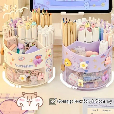 Desk Kawaii, Cuarto Aesthetic, Stationary Storage, Stationary Box, Cute Stationary School Supplies, Cute School Stationary, Pencil Storage, Kawaii Pens, Stationary School