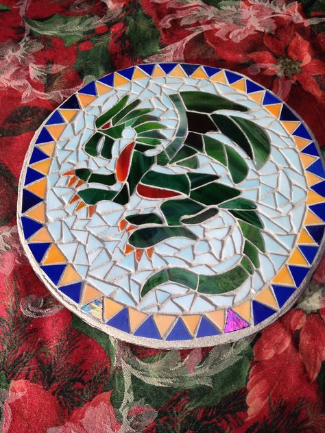 Kerry's dragon mosaic Dragon Mosaic Pattern, Mosaic Dragon, Dragon Mosaic, Cool Dragon Pictures, Animal Mosaic, Dragon Project, Fused Glass Panel, Mosaic Stepping Stones, Art Dragon