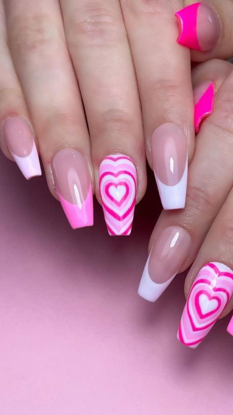 Pink nails with layered hearts Summer Nails Inspiration, Shiny Nails Designs, Pink Summer Nails, Romantic Nails, Simple Acrylic Nails, Soft Nails, Pink Nail Designs, Pink Acrylic Nails, Heart Nails