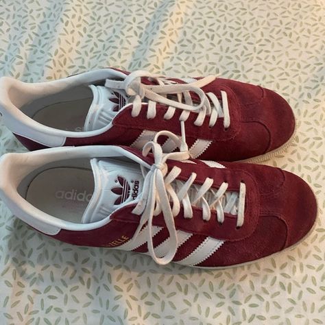 Gazelle adidas burgundy Burgundy Gazelle, Gazelle Adidas, Adidas Gazelle, Adidas Shoes, The Box, To Sell, Gum, Adidas, Things To Sell