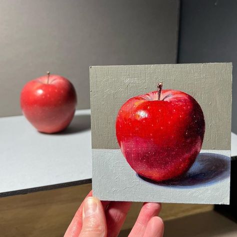 Apple Oil Pastel Drawing, Oil Painting Apple, Apple Reference, Apple Paintings, Apple Oil Painting, Apple Artwork, Hours Painting, Direct Painting, Apple Photography