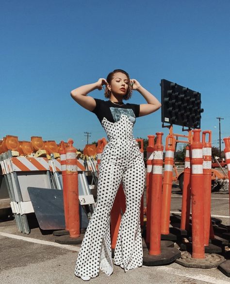 70s Inspired Fashion, Polka Dot Jumpsuit, Flare Jumpsuit, Mode Inspo, Looks Chic, Bustiers, Mode Vintage, Looks Style, Fit & Flare