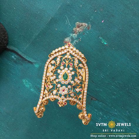 Indian Jewellery Gold, Vanki Designs Jewellery, Vanki Ring, 22 Carat Gold Jewellery, Stone Jewellery Designs, Bridal Jewels, Buy Gold Jewelry, Diamond Pendants Designs, Online Gold Jewellery