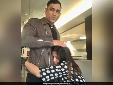 MS Dhonis Wife Sakshi Reflects On Their Journey In Adorable Throwback Post. See Pics Sakshi Dhoni, Ms Dhoni Wife, Birthday Wishes For Friend, Ms Dhoni, Chennai Super Kings, Cricket News, Actor Photo, Husband Wife, Social Media Platforms