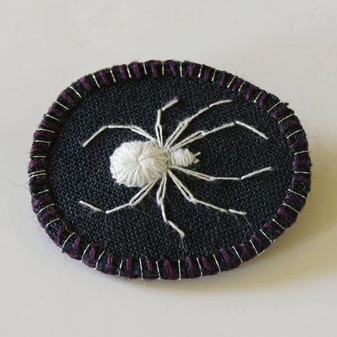 Embroidered Spider, Spider Embroidery, Spider Brooch, White Spider, Diy Clothes Design, Embroidery Inspiration, Embroidery Patches, Good Fortune, Embroidery And Stitching