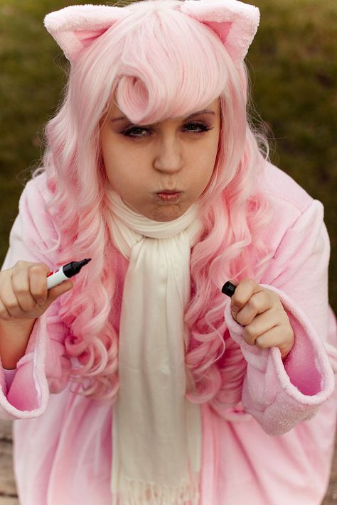 Jigglypuff cosplay inspiration for Denver Comic Con Jiggly Puff Costume, Jigglypuff Costume, Jiggly Puff, Subway Surfers, Animal Coloring Books, Halloween Make Up, Cute Cosplay, Fantasy Makeup, Halloween Make