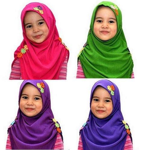 Khaleeji Hijab, Kid Scarf, Baby Hijab, Girls Fashion Tops, Kids Wraps, Hijab Designs, Simple Scarf, Hijab Collection, Bollywood Hairstyles