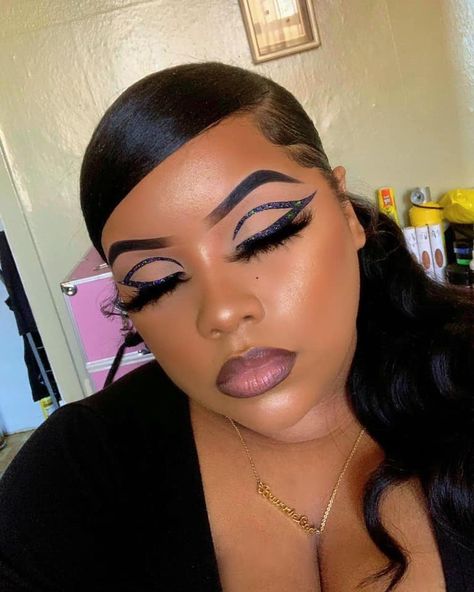 Glam Makeup Looks Dramatic, Eyelash Makeup Look, Makeup Looks Dramatic, Full Glam Makeup, Feminine Makeup, Eyelash Makeup, Taurus Birthday, Prom Eye Makeup, Makeup For Black Skin